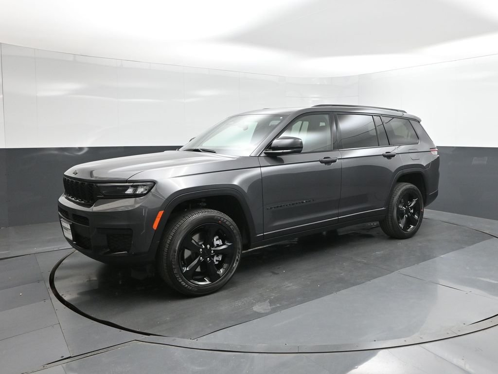 New 2025 Baltic Gray Metallic Clear-Coat Exterior Paint Jeep Altitude X image 34