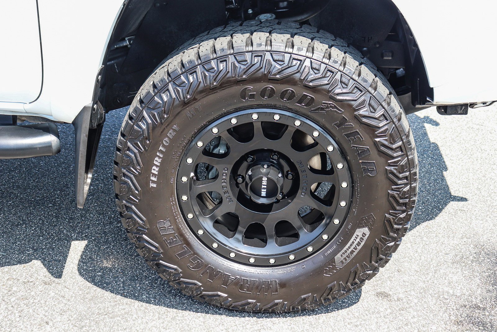 Used 2018 Super White Toyota TRD Sport image 7