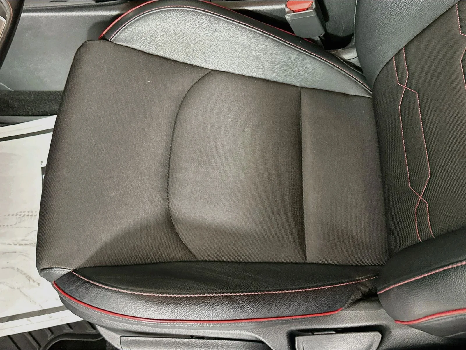 Used 2022 Snow White Pearl Kia GT image 19