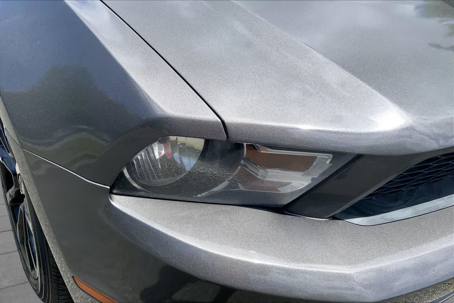 Used 2011 Sterling Gray Clearcoat Metallic Ford V6 image 23