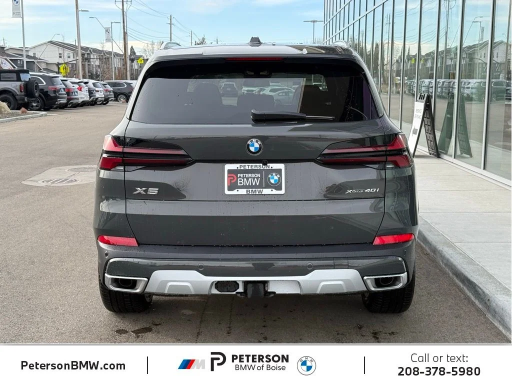 New 2026 Gray BMW xDrive40i image 4