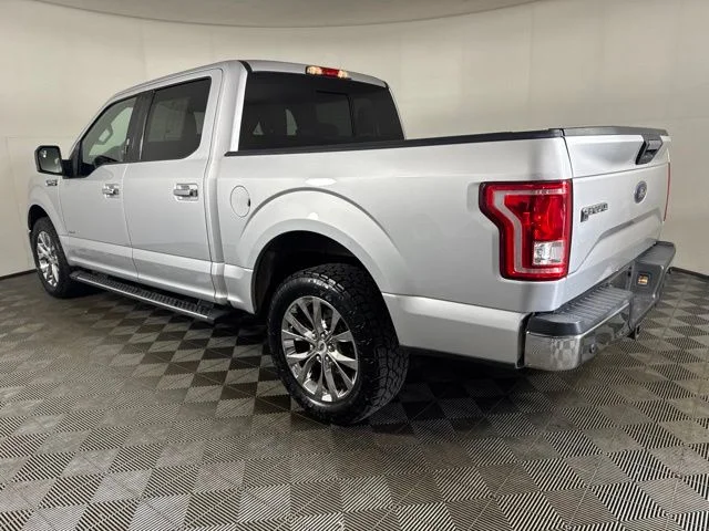 Used 2016 Silver Ford XLT image 6