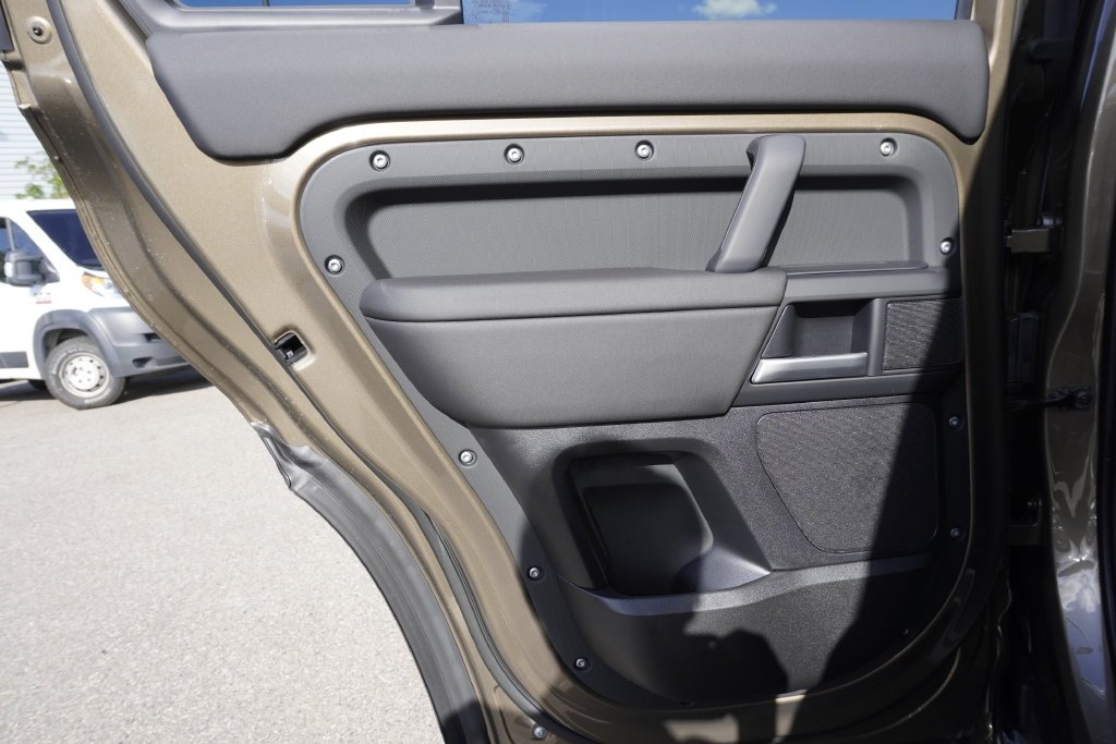 New 2026 Gondwana Stone Land Rover S image 28