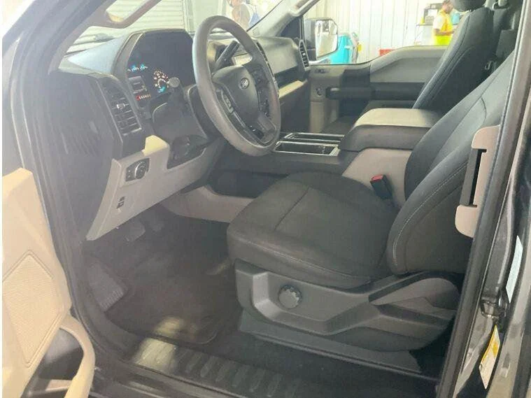Used 2017 Gray Ford XL image 6
