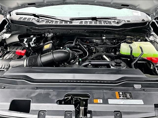 New 2026 Glacier Gray Metallic Tri-Coat Ford Lariat image 27