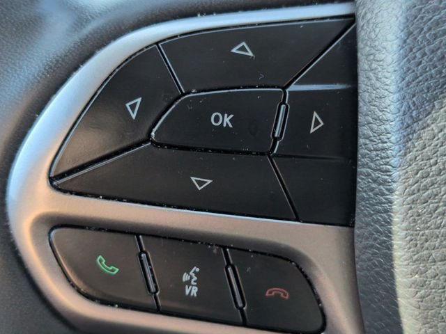 Used 2021 Light Brownstone Pearlcoat Jeep Latitude Lux image 19