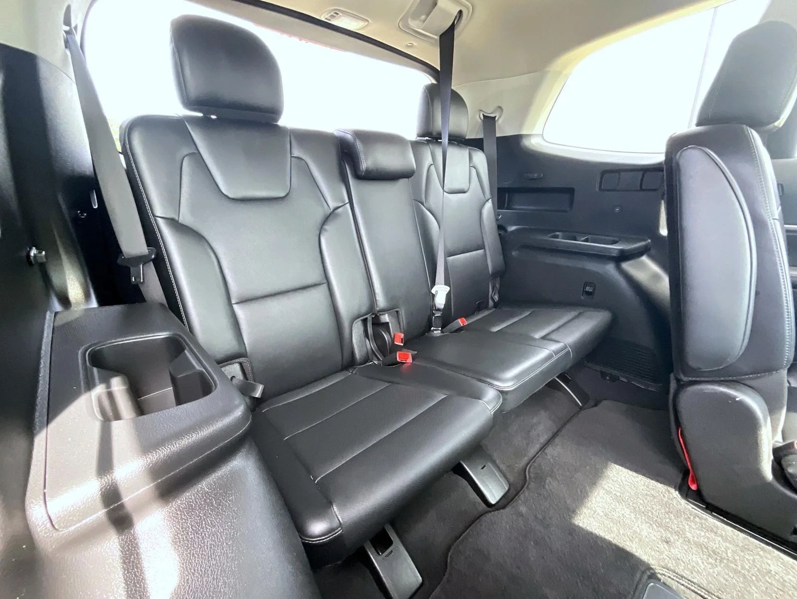 Used 2025 Silver Kia S image 21
