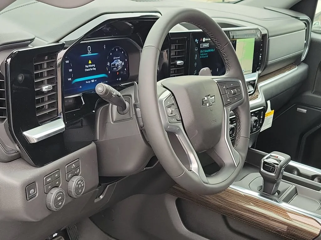 New 2026 Summit White Chevrolet LT Trail Boss image 7