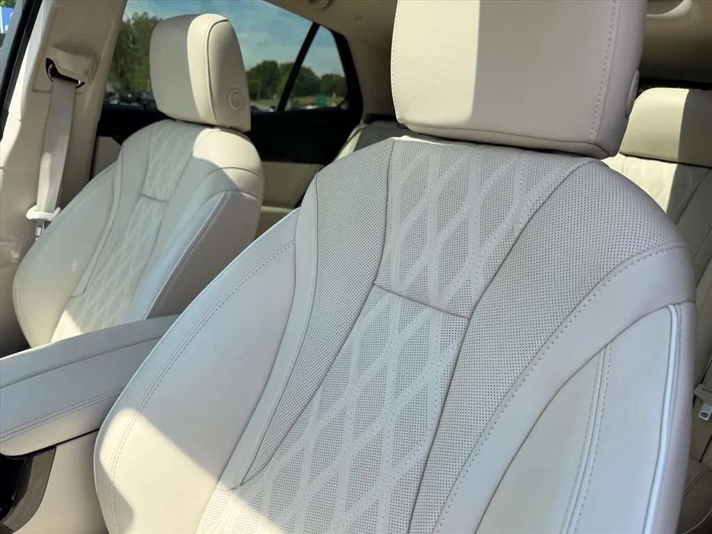 Used 2023 Blue Buick Avenir image 20