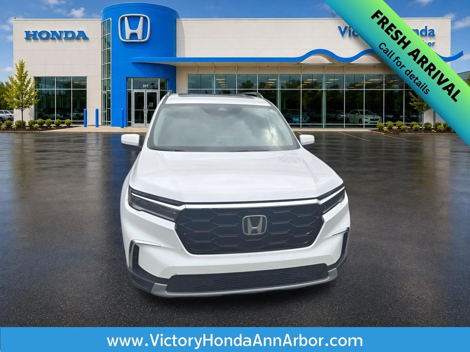Used 2024 Platinum White Pearl Honda Touring image 1