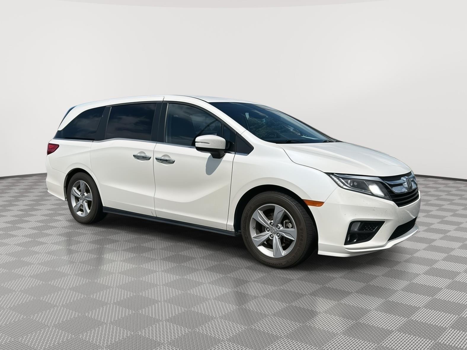 Certified Used 2019 White Diamond Pearl Honda EX-L w/Navi w/RES image 1