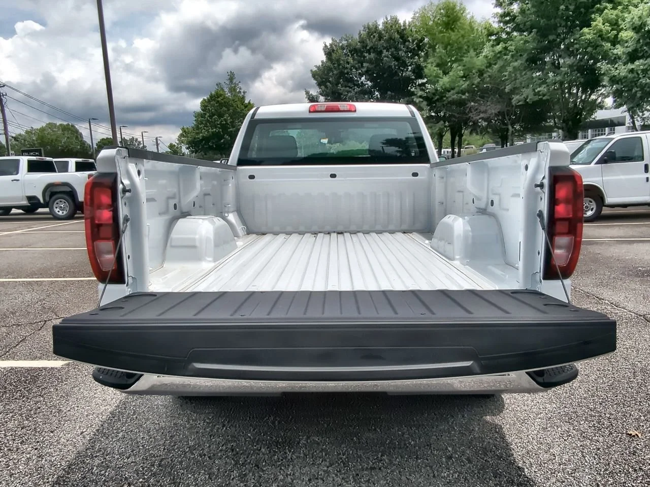 2025 GMC Sierra 1500 Pro - Photo 23