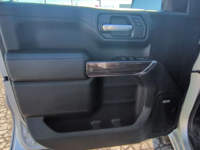 Used 2021 Silver Ice Metallic Chevrolet LT Trail Boss image 24