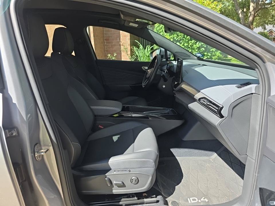 Used 2023 Silver Mist Metallic Volkswagen Pro S image 5