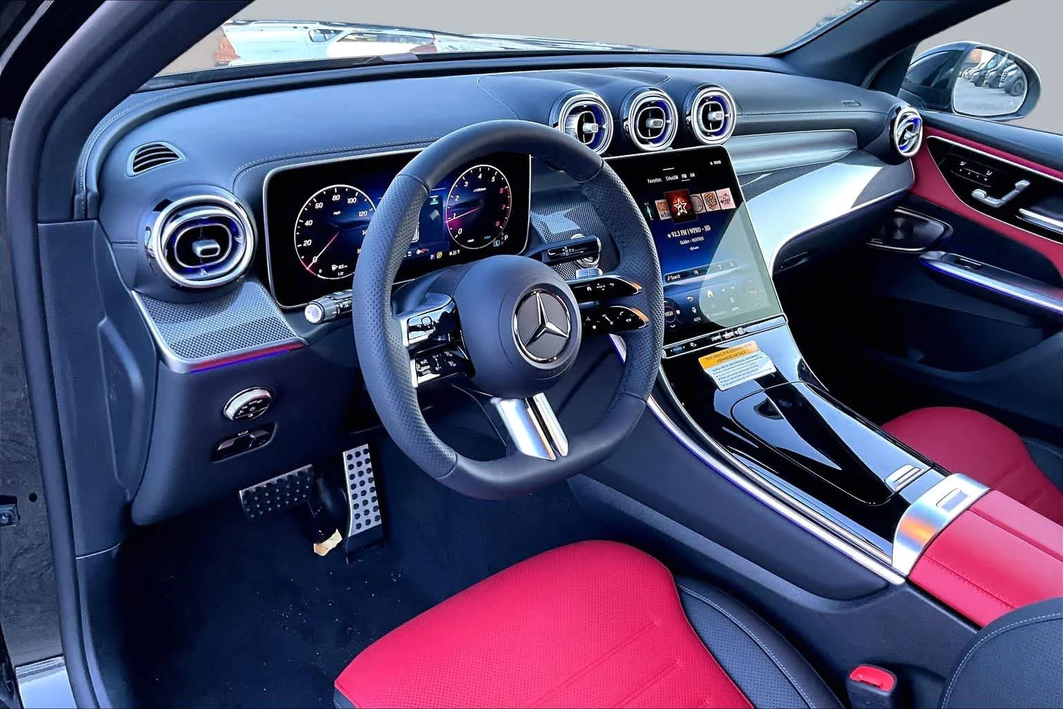 New 2026 Obsidian Black Metallic Mercedes-Benz GLC 300 image 10