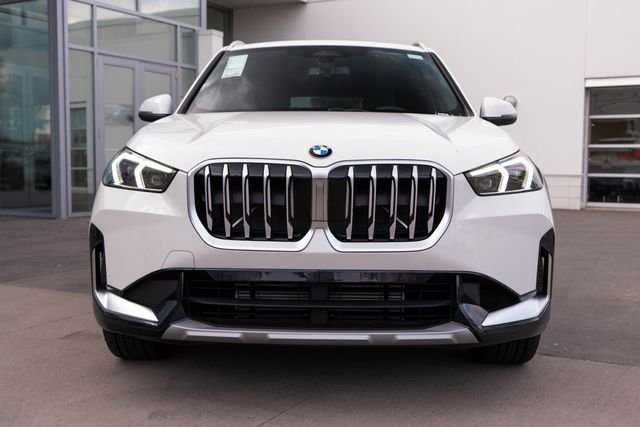 New 2026 Alpine White BMW xDrive28i image 7