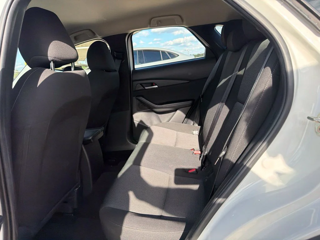 Used 2022 White Mazda 2.5 S image 21