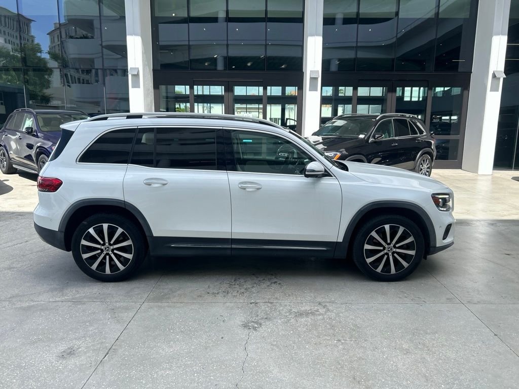Certified Used 2023 White Mercedes-Benz GLB 250 image 1