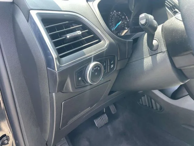 2024 Ford Edge Titanium - Photo 22