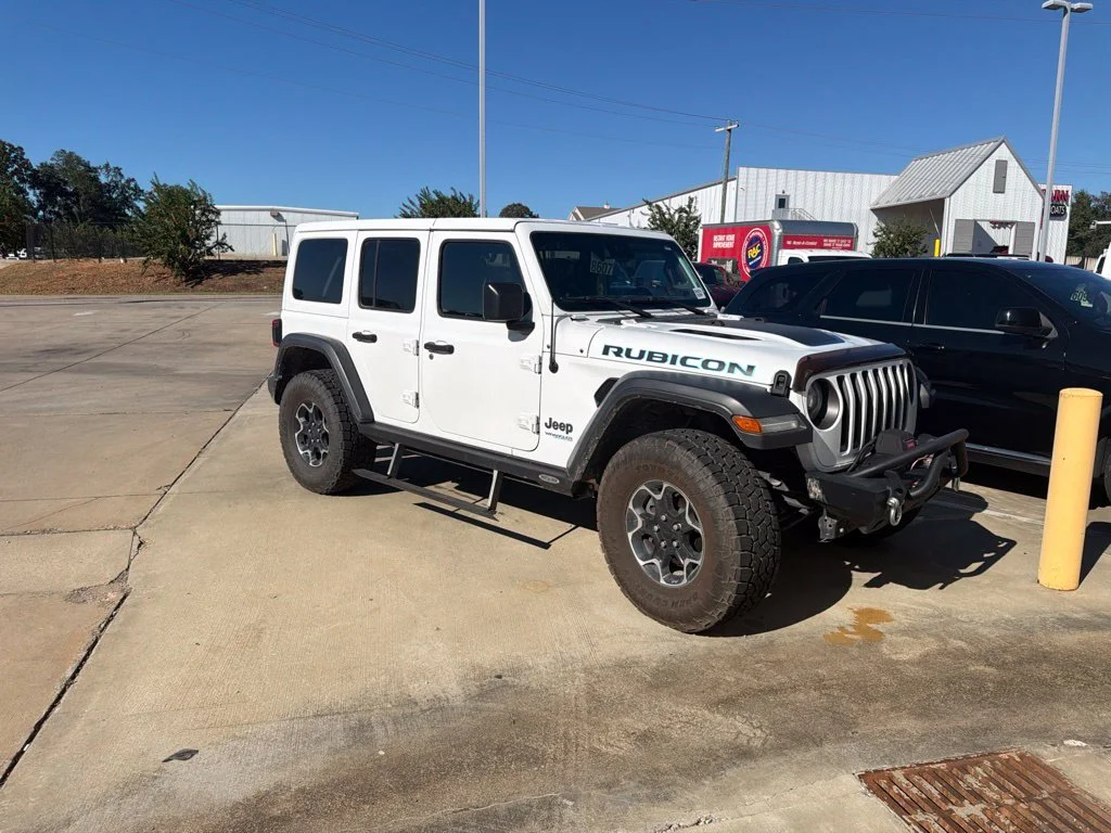 Certified Used 2021 White Jeep Unlimited Rubicon 4xe image 18