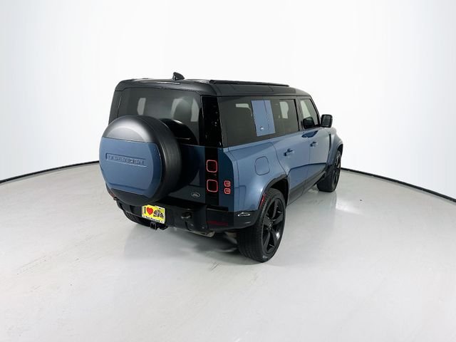 Used 2022  Land Rover X-Dynamic HSE image 9