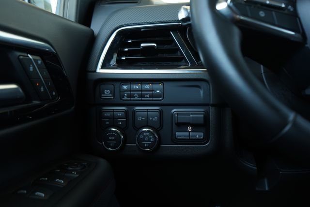 Used 2025 Gray Chevrolet RST image 14