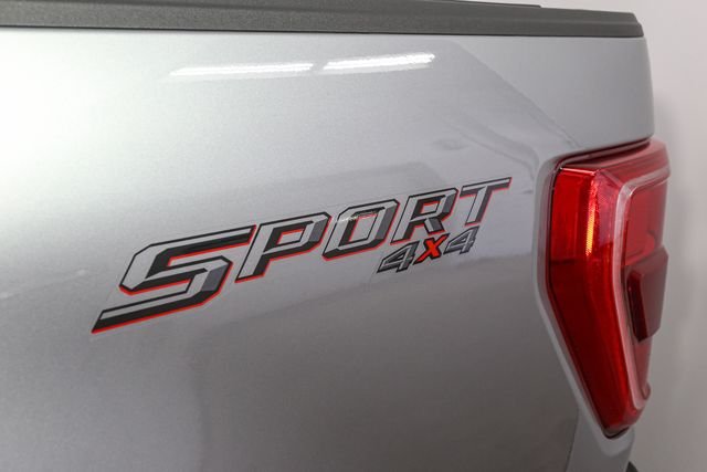 Used 2023 Silver Ford XLT image 8