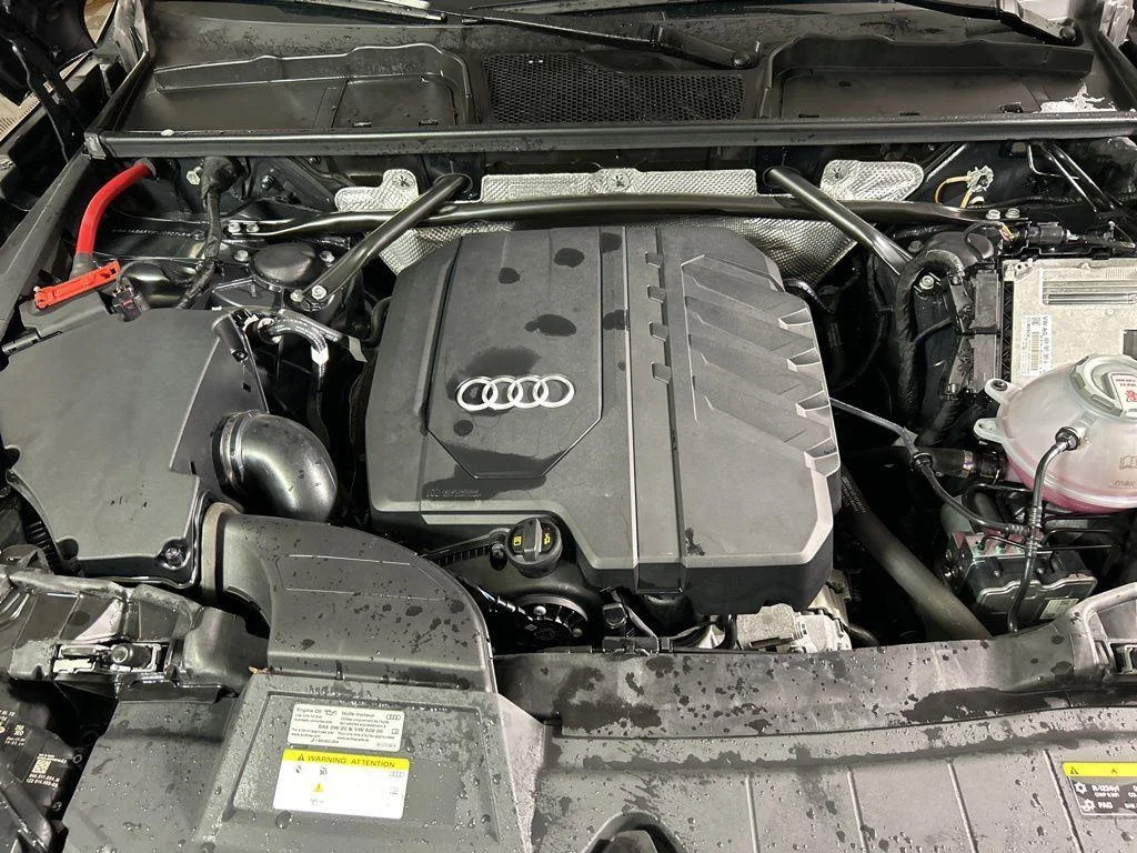 Used 2025 Manhattan Gray Metallic Audi 40 Premium image 14