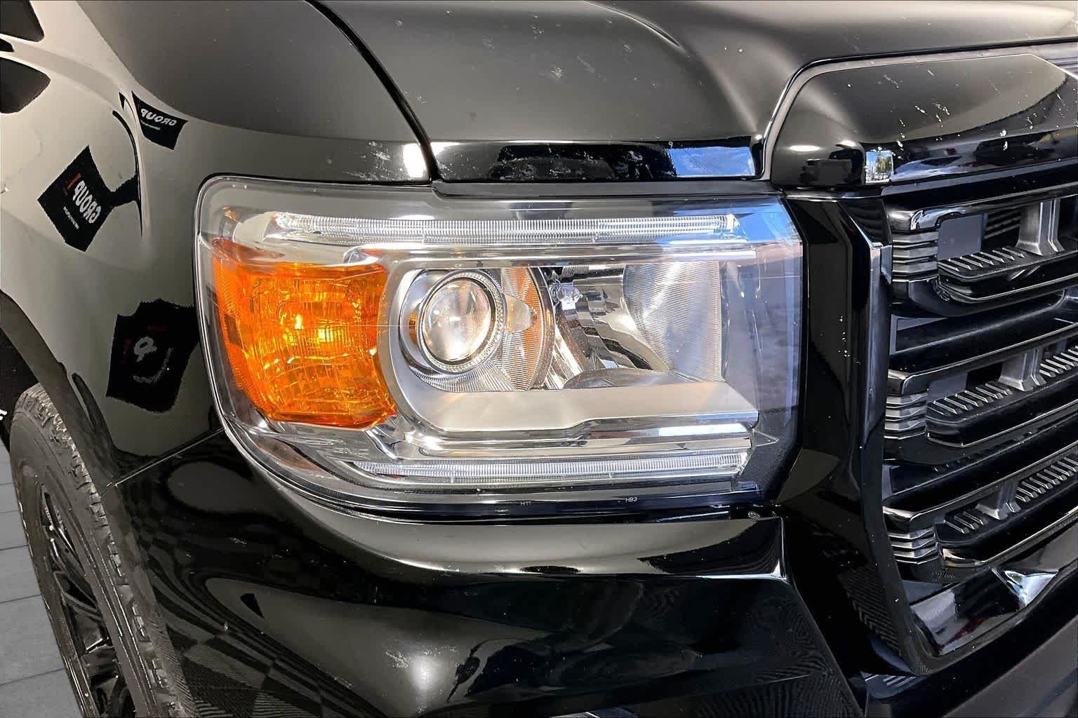 Used 2021 Onyx Black GMC 2WD Elevation image 26