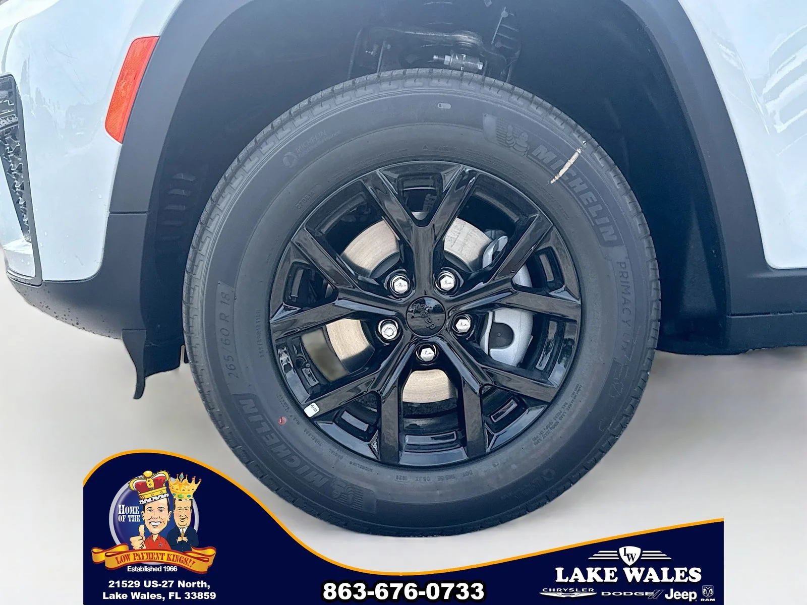 New 2026 Bright White Clearcoat Jeep Laredo image 29