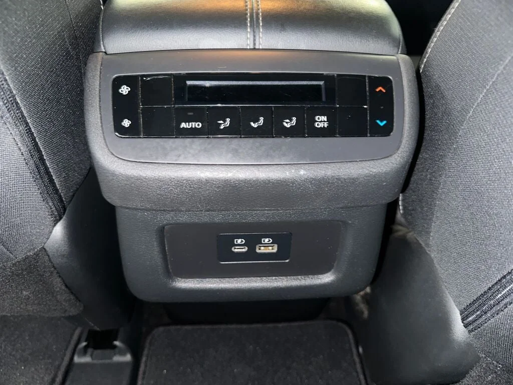 2023 Nissan Pathfinder SV - Photo 21