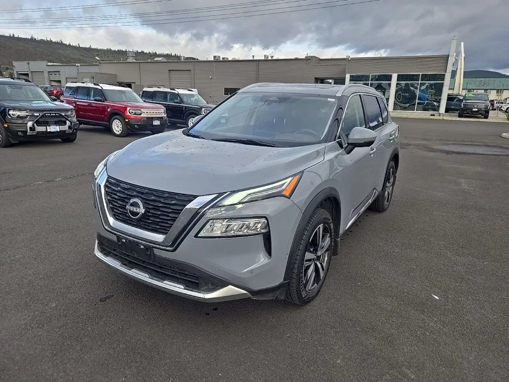 Used 2023 Boulder Gray Pearl Nissan Platinum image 10