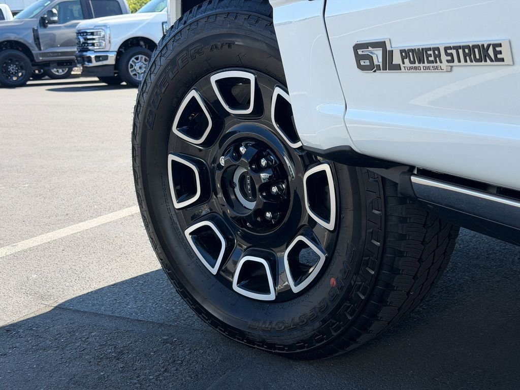 New 2026 Star White Metallic Tri-Coat Ford F-250® Platinum® image 15