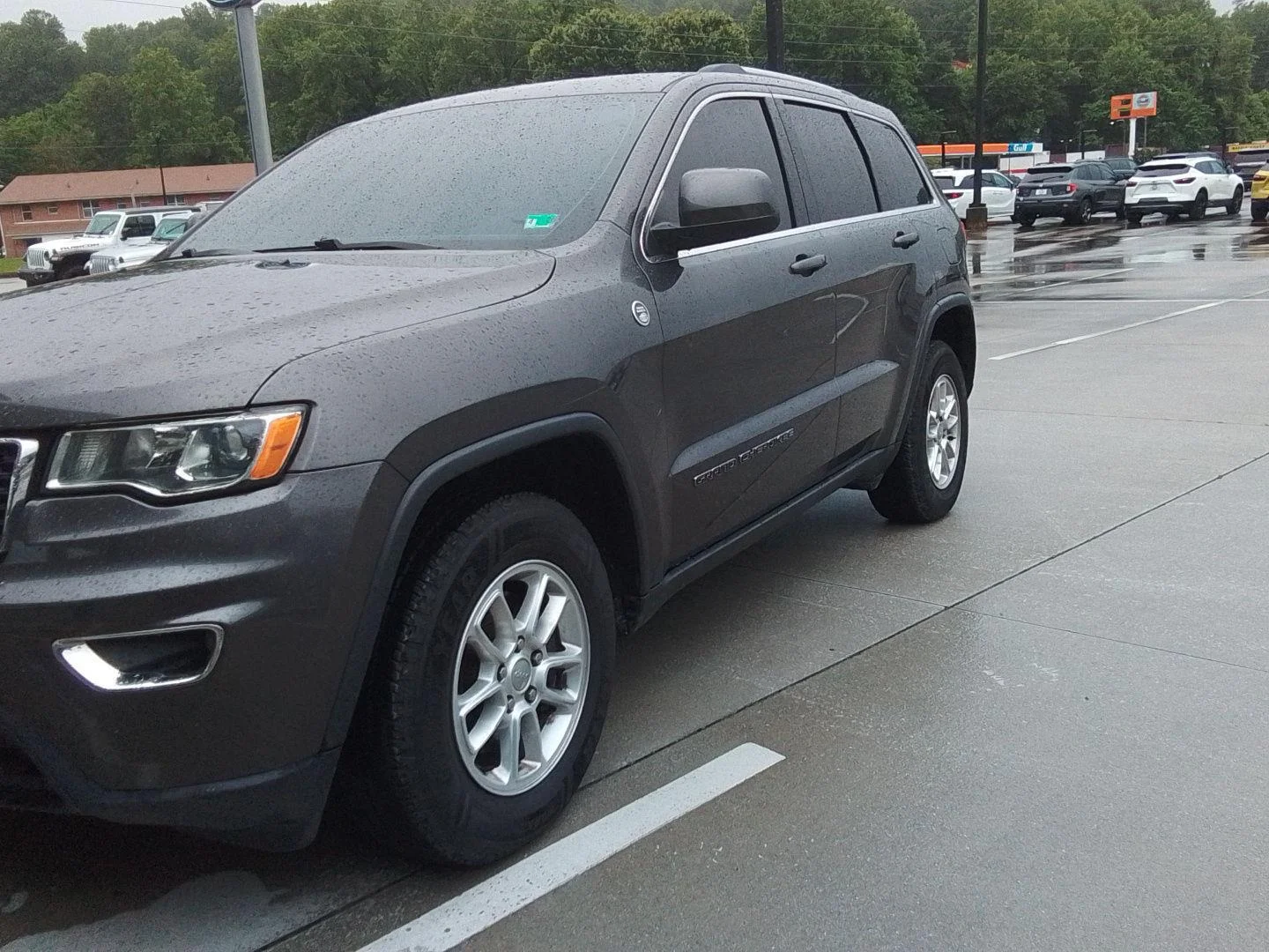 2019 Jeep Grand Cherokee Laredo E 4WD's photo