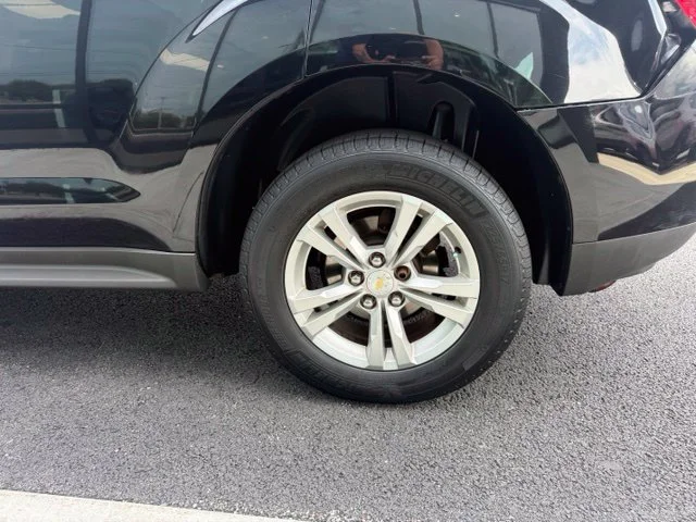 Used 2014 Black Chevrolet LS image 8