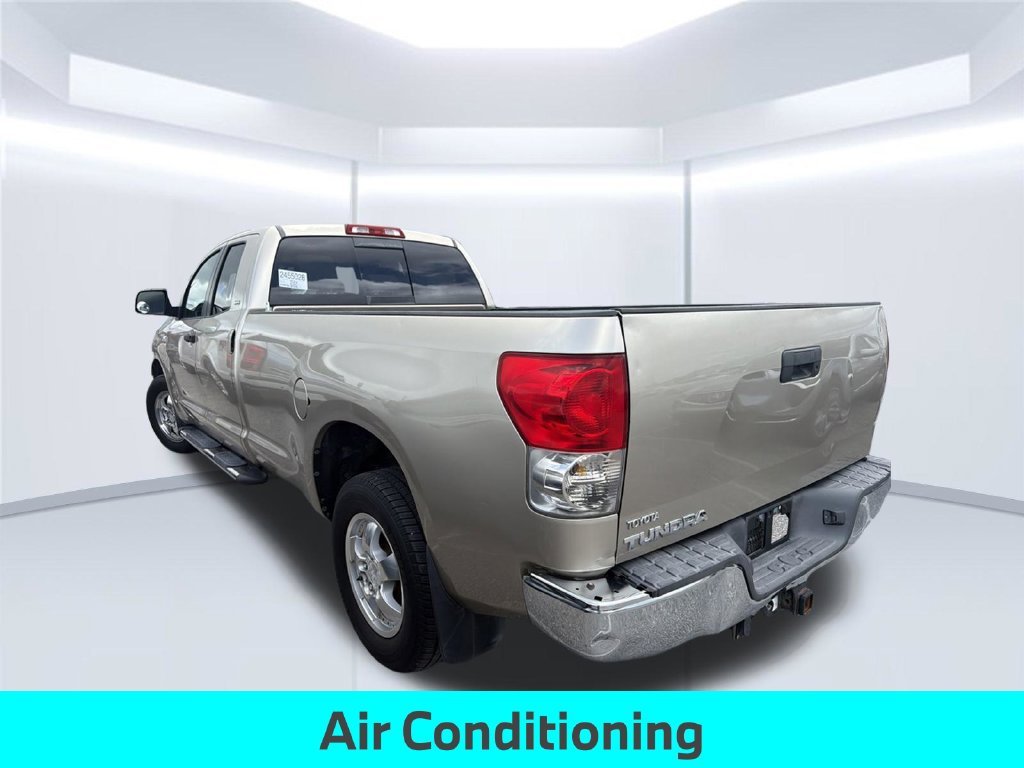 Used 2007 Beige Toyota SR5 image 8