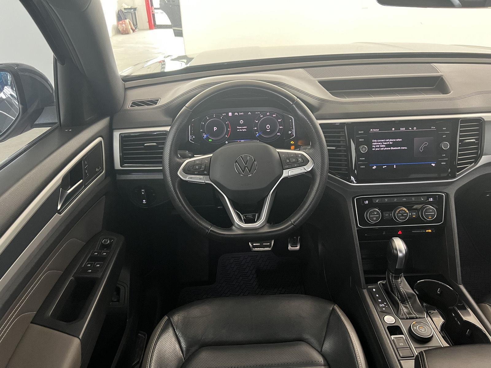 2023 Volkswagen Atlas Cross Sport SEL Premium R-Line - Photo 29