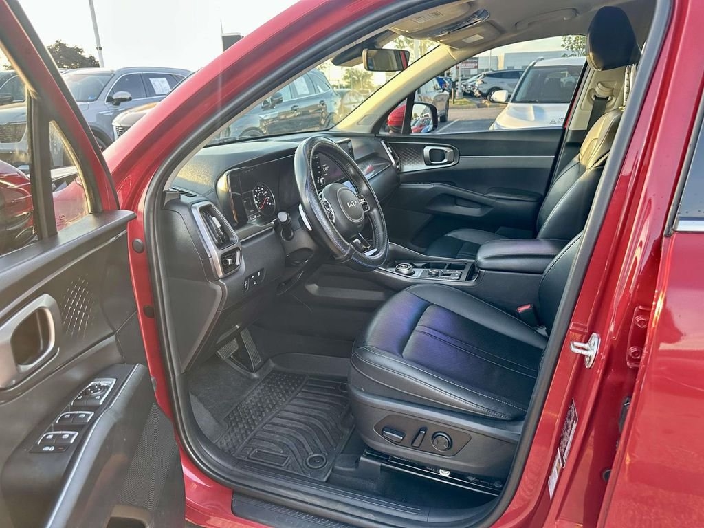 Used 2023 Red Kia EX image 11