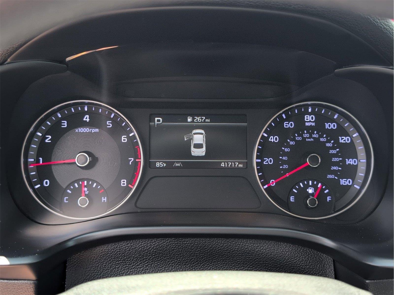 Used 2024 Currant Red Kia LXS image 22