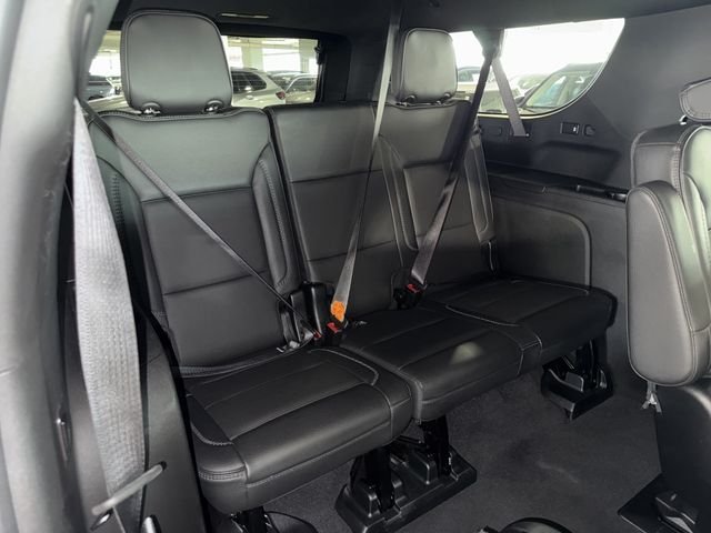 Used 2023 Summit White GMC Denali image 13
