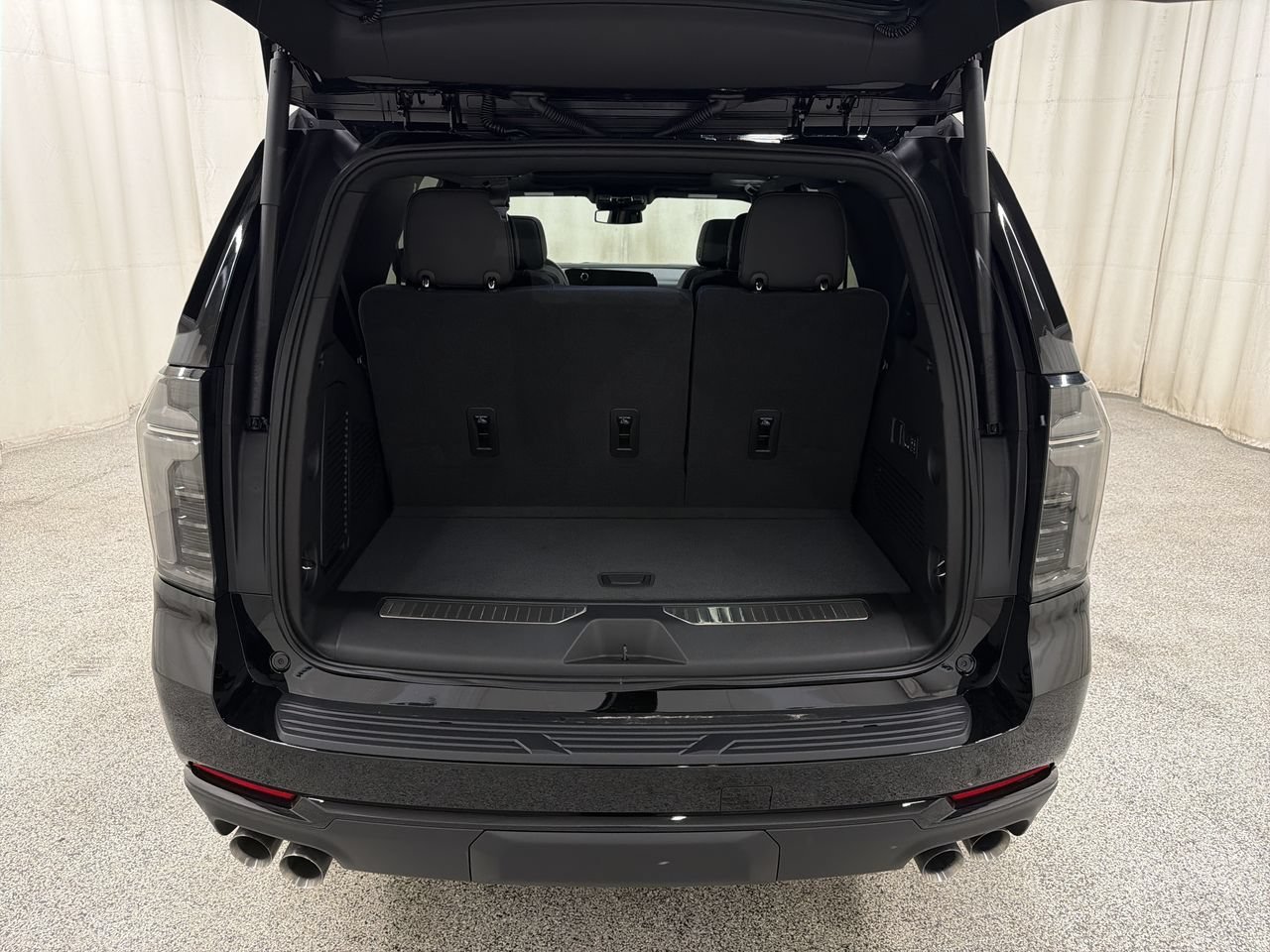 2027 Chevrolet Tahoe RST - Photo 17