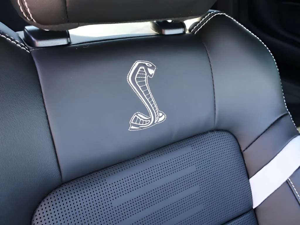 Used 2022 Grabber Blue Metallic Ford Shelby GT500 image 12