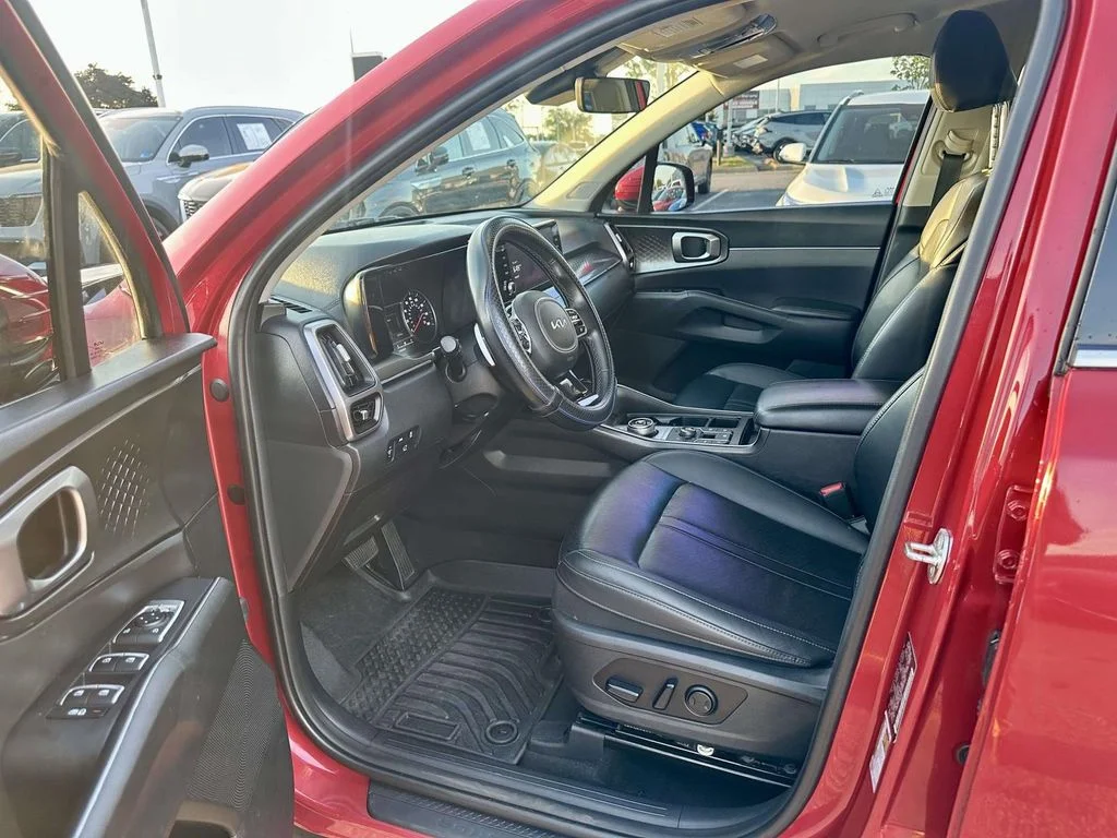 Used 2023 Red Kia EX image 11