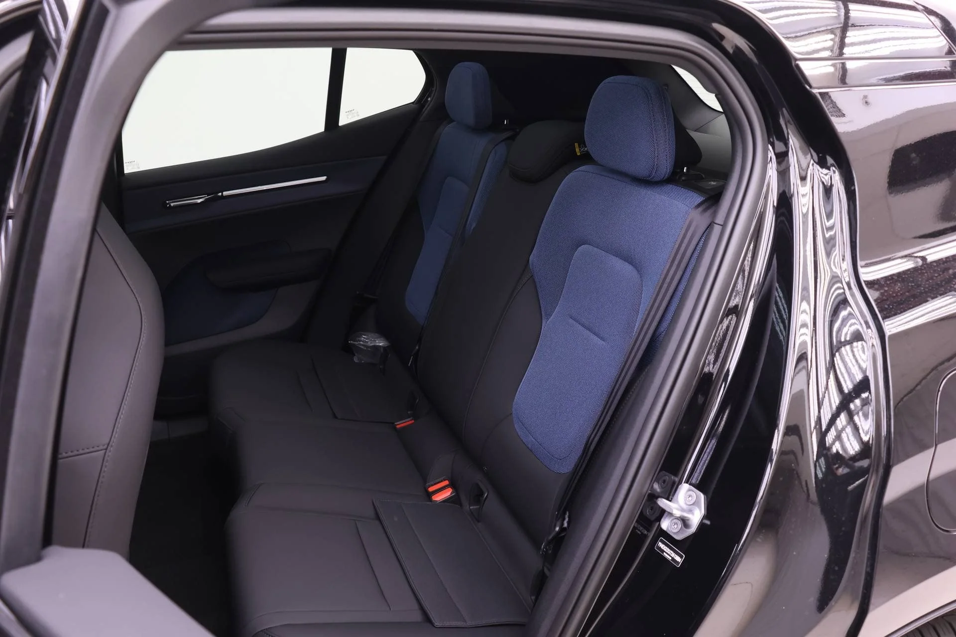 New 2026 Onyx Black Volvo Plus image 13