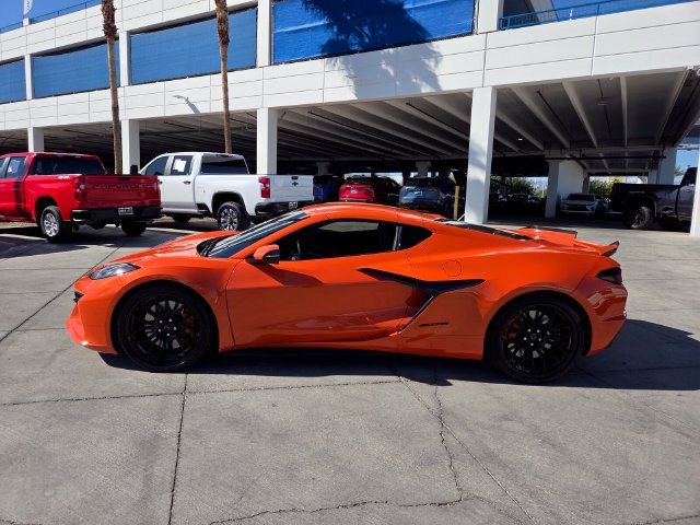 Used 2025 Sebring Orange Tintcoat Chevrolet 1LZ image 3