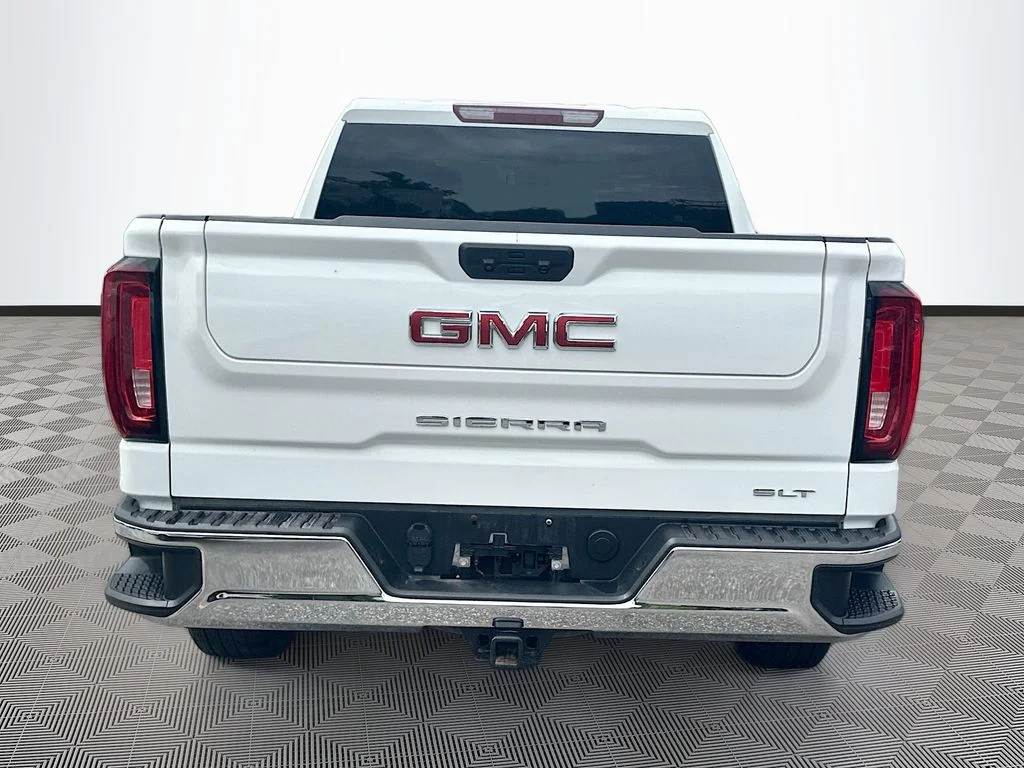 Used 2025 White GMC SLT image 7