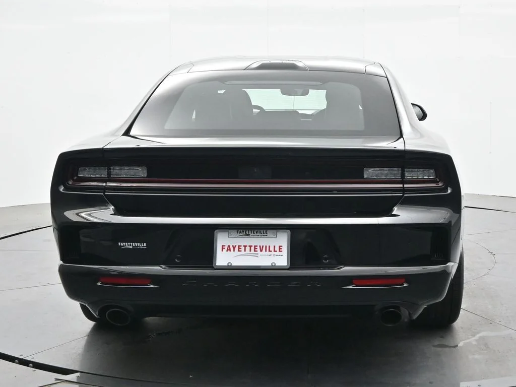 New 2026 Diamond Black Crystal Pearlcoat Dodge R/T image 8