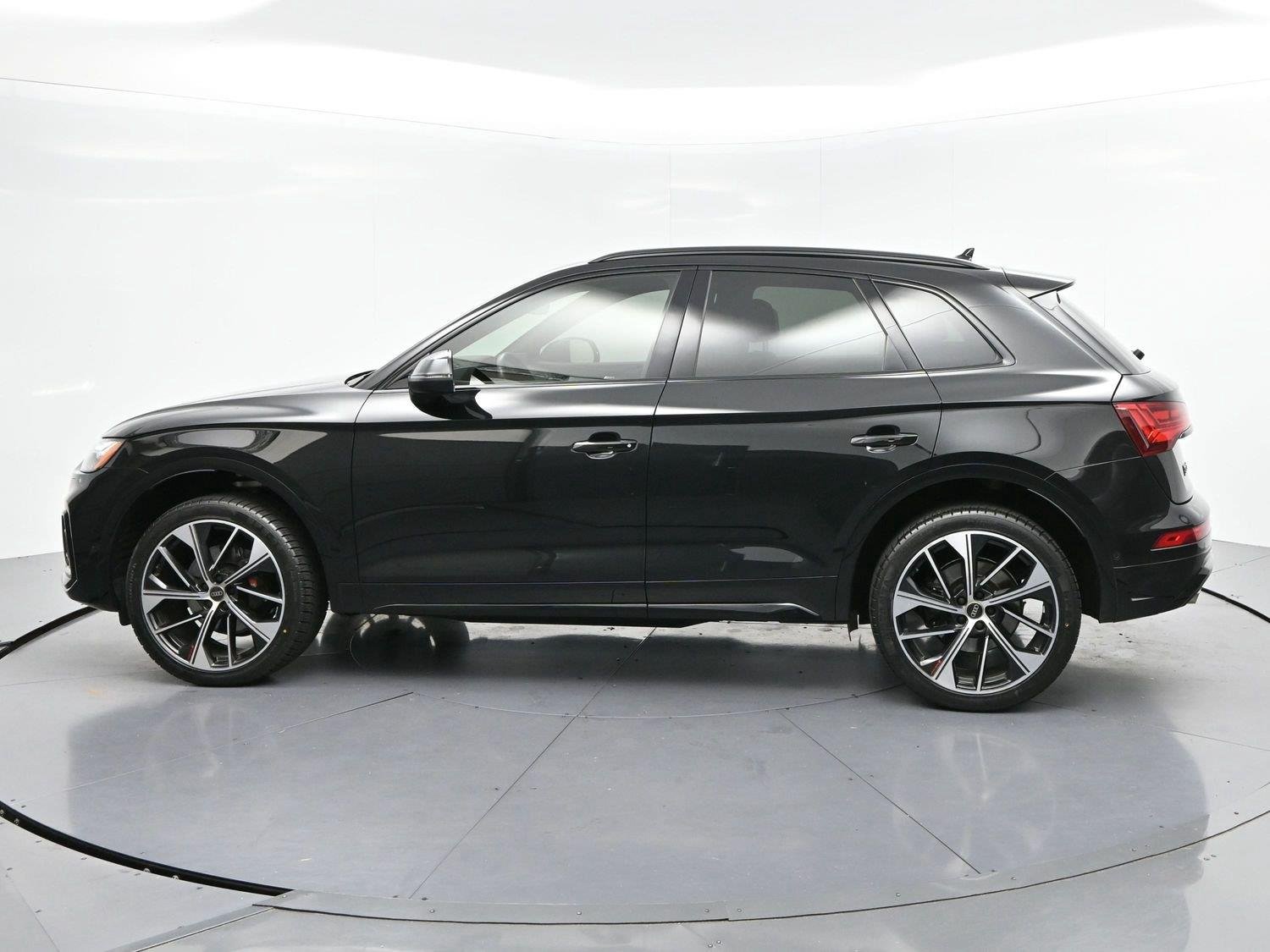 Used 2024 Mythos Black Metallic Audi Prestige image 4