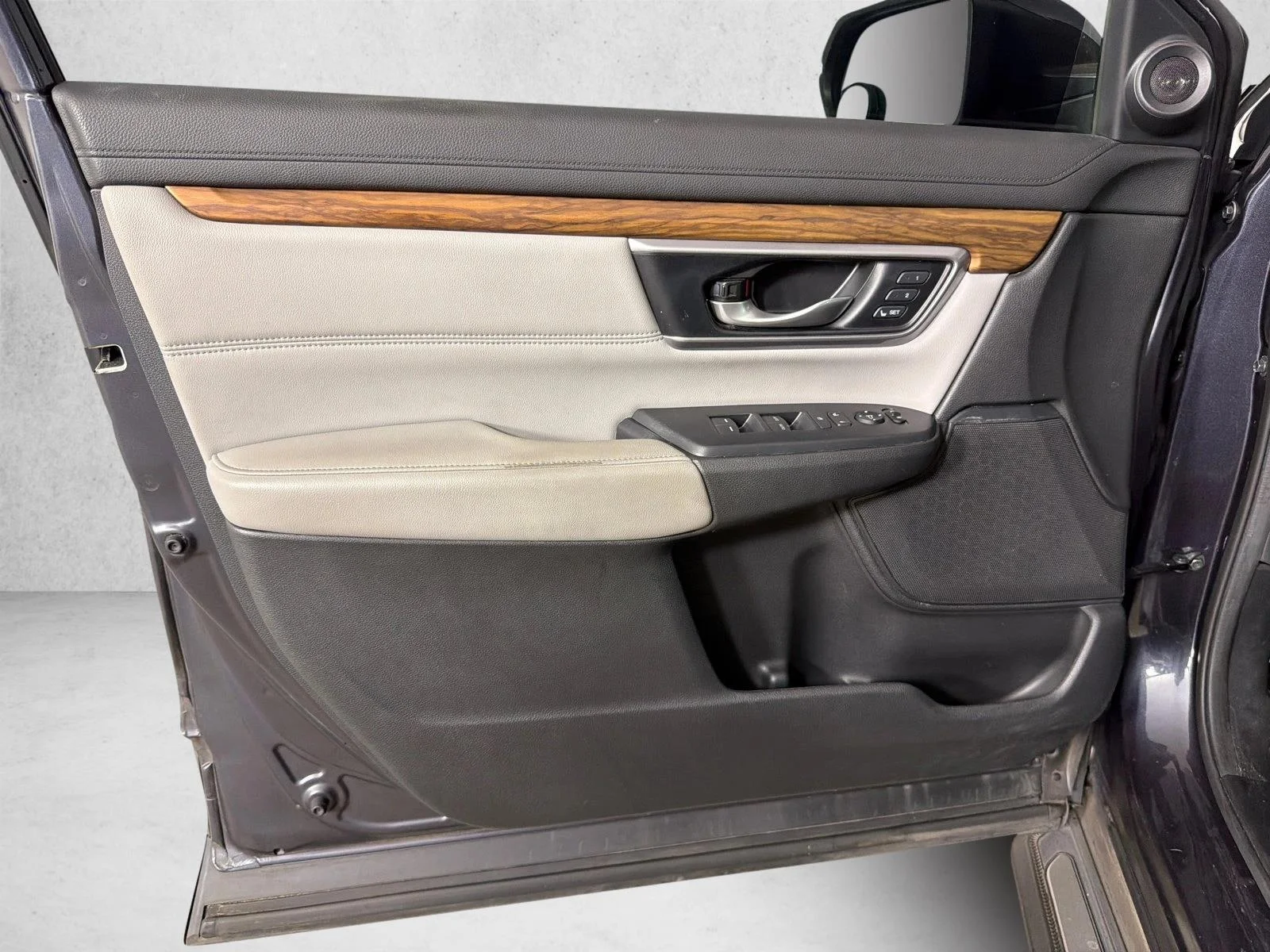 Used 2019 Silver Honda Touring image 12