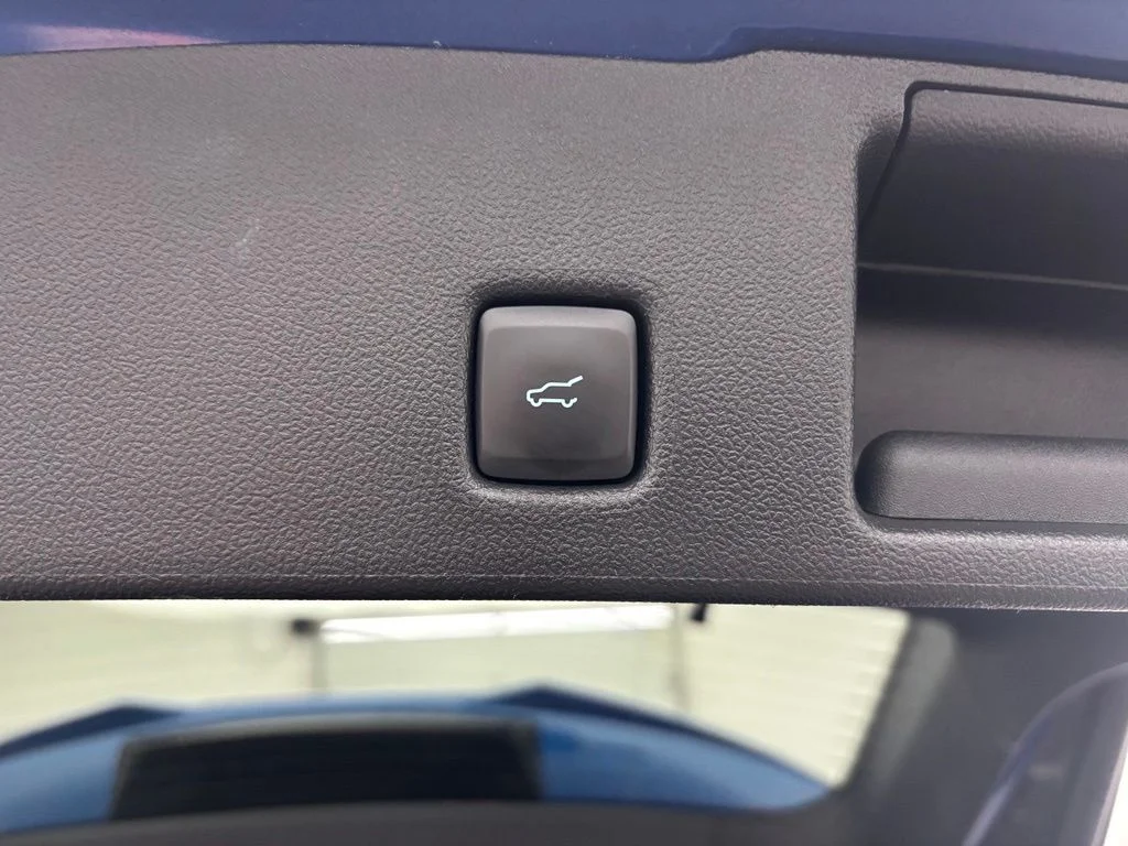 Used 2023 Blue Ford ST-Line Elite image 10
